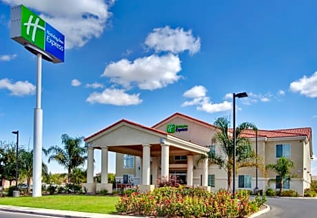 Holiday Inn Express Delano Highway 99 By IHG