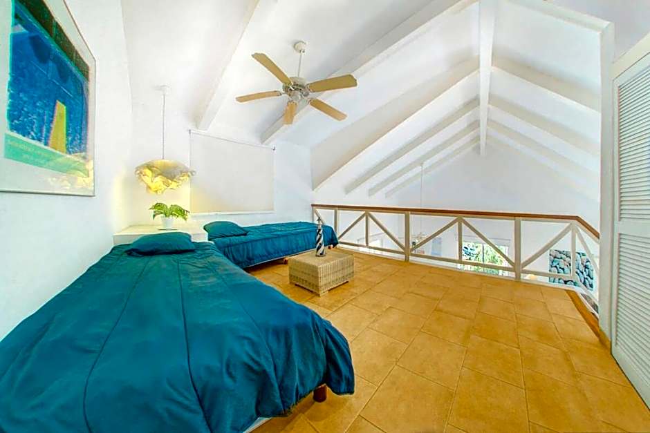 Los Patios Loft Suites