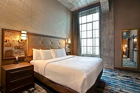 2 Queen 2 Room Suite Hearing Accessible