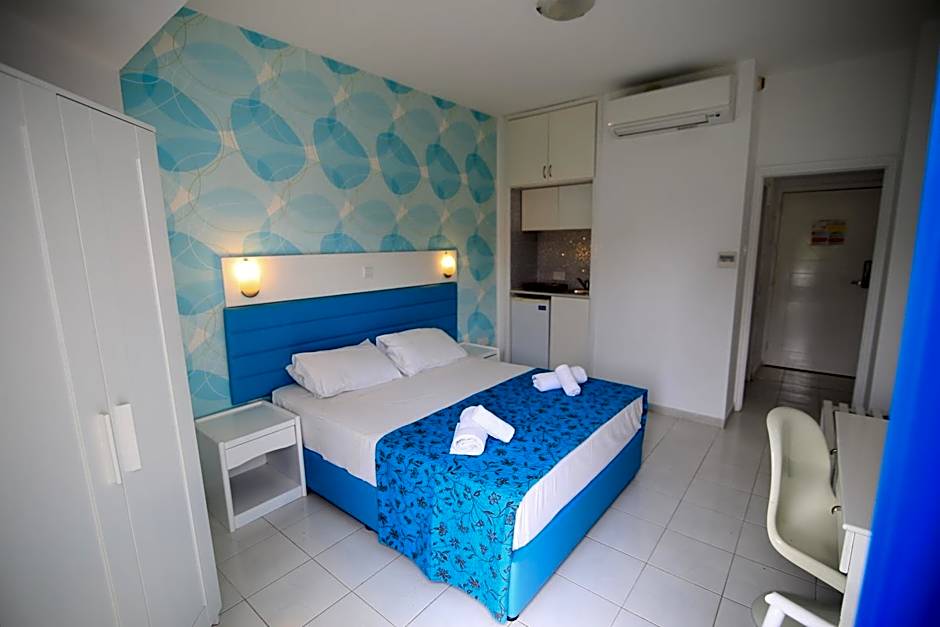 Lantiana Gardens ApartHotel