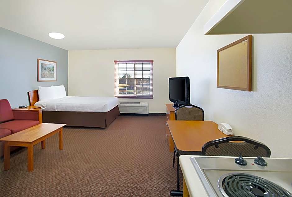 WoodSpring Suites Virginia Beach