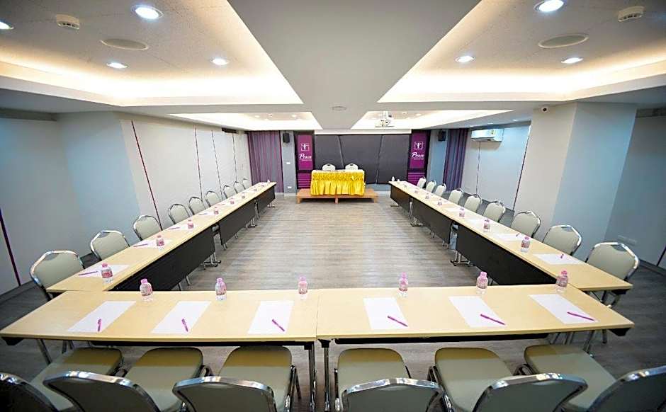 Praso @ Ratchada12 Hotel Bangkok