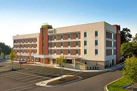 1 King Mobilty/hearing Access Tub Suite Nosmok