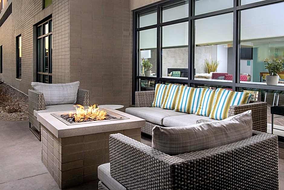 Home2 Suites By Hilton Denver Northfield