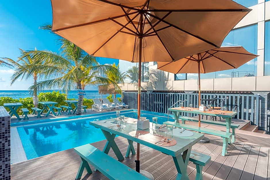 Swarn by Hawks Hotel Kamadhoo Baa Atoll