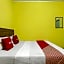 OYO 92485 Hotel Family