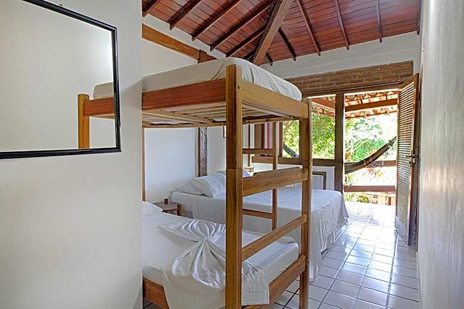 Novos Baianos Hostel e Pousada