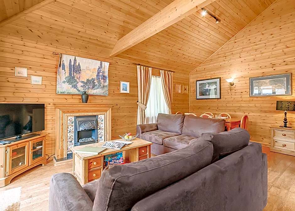 Tilford Woods Lodge Retreat