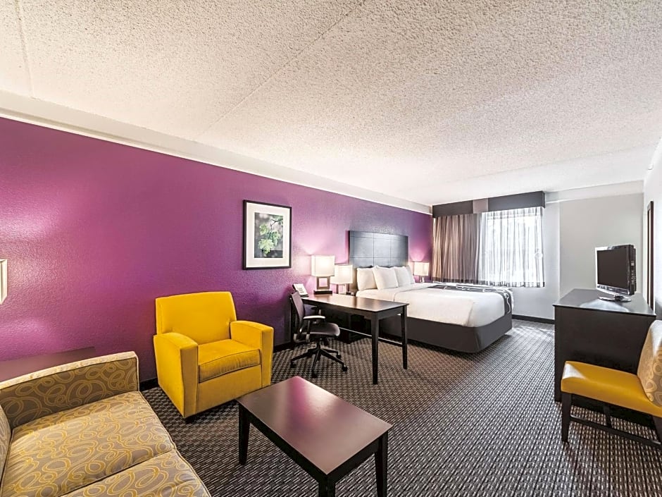 La Quinta Inn & Suites by Wyndham San Antonio Downtown