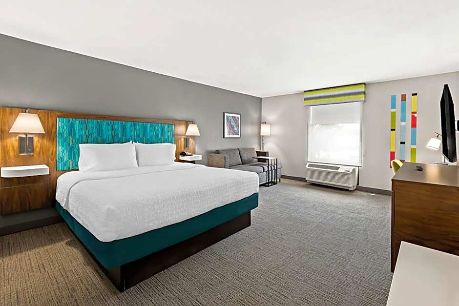 Hampton Inn By Hilton & Suites Canton
