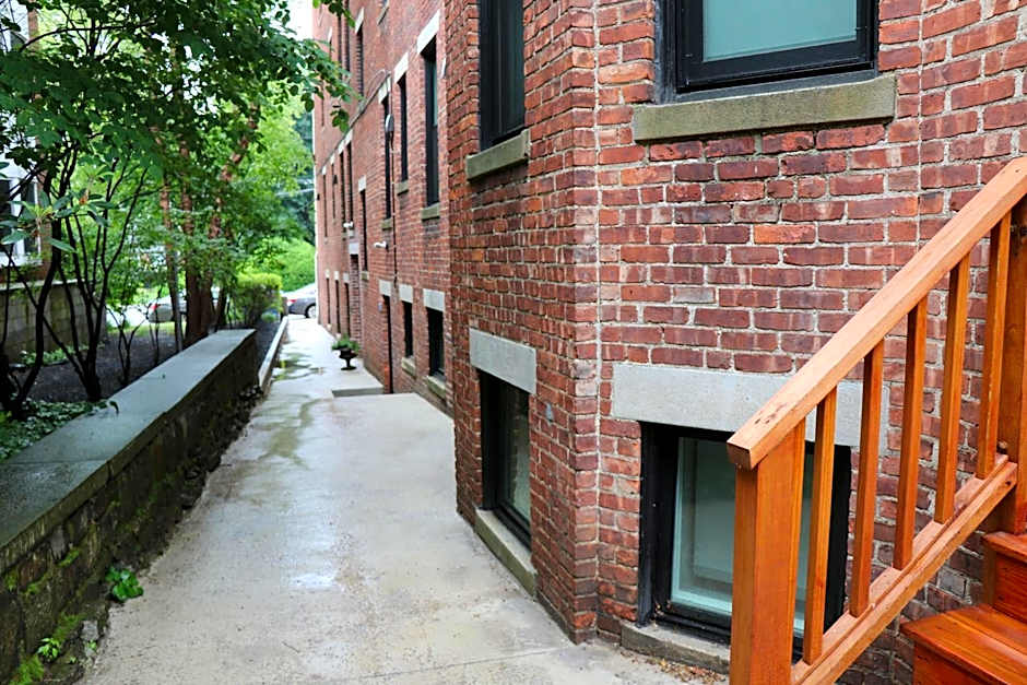A Stylish Stay with a King Bed and Heated Floors #27