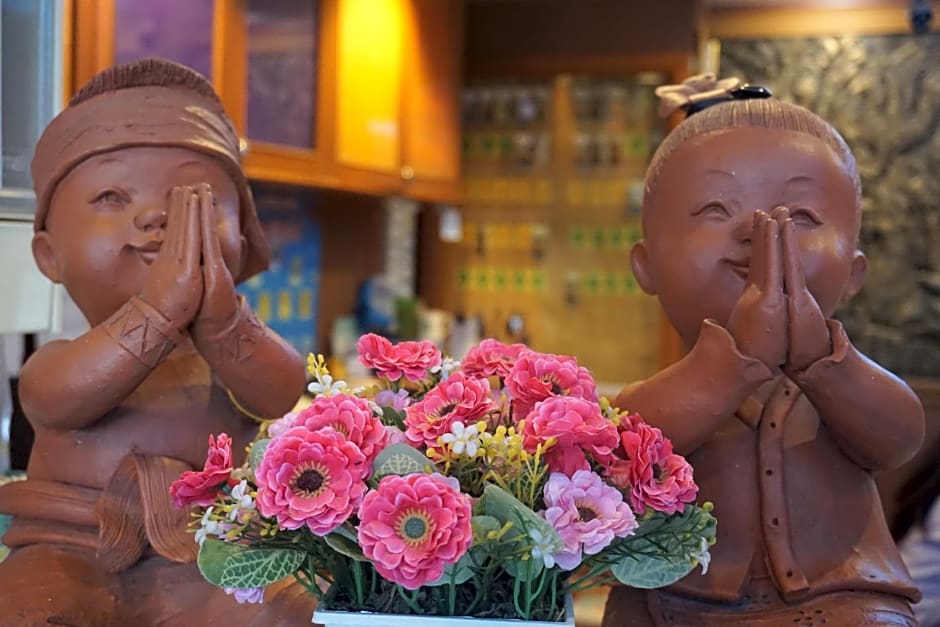 Bangkok Travel Suites Hotel