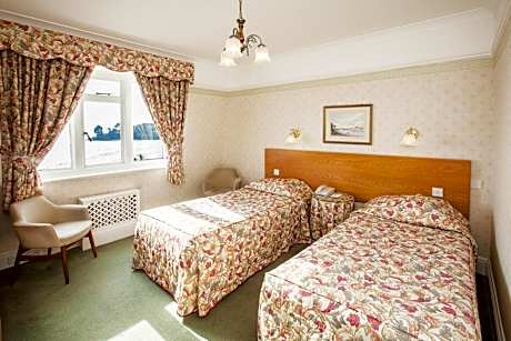 Twin Room with Sea View