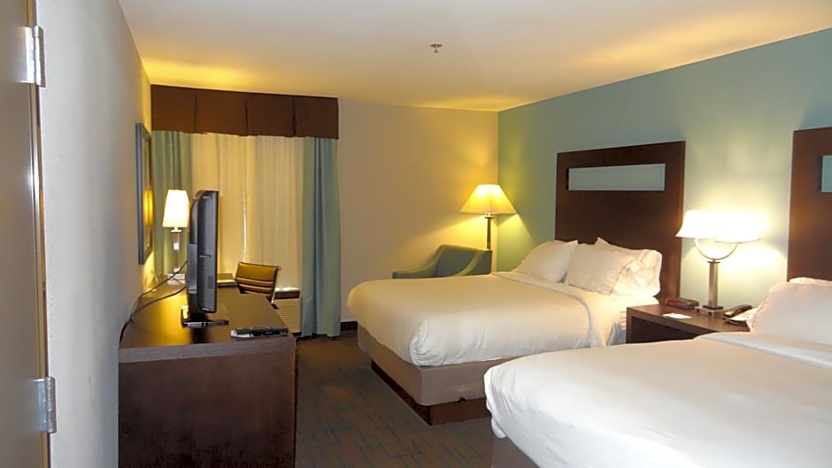 Holiday Inn Express Hotel Kansas City - Bonner Springs