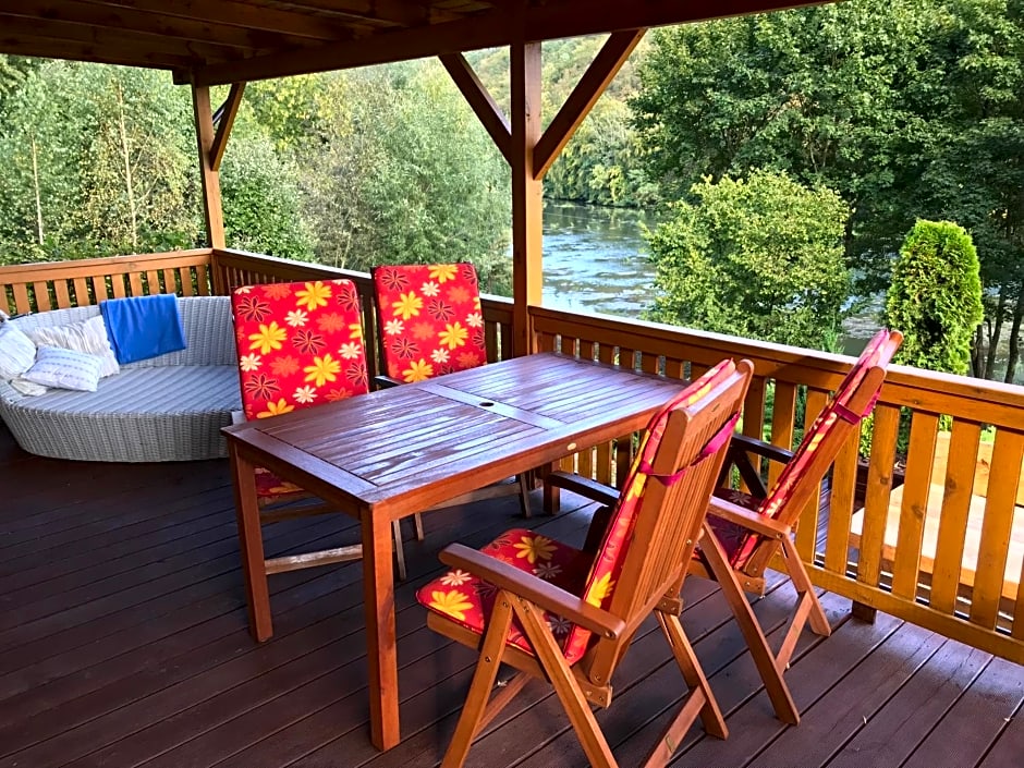 Domek letniskowy "Domek w zieleni" Kaszuby