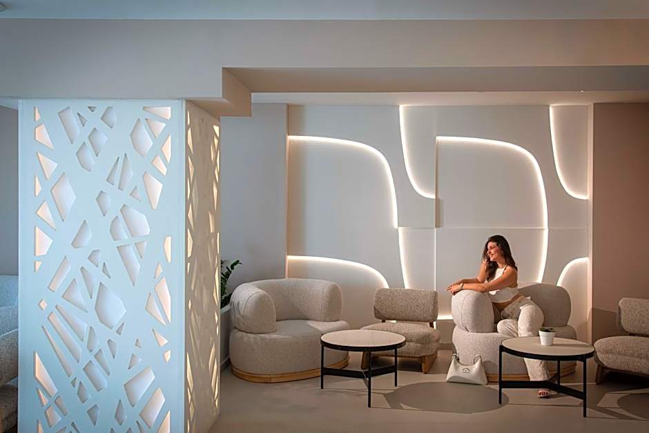 Mary Hotel & Mary Royal Suites