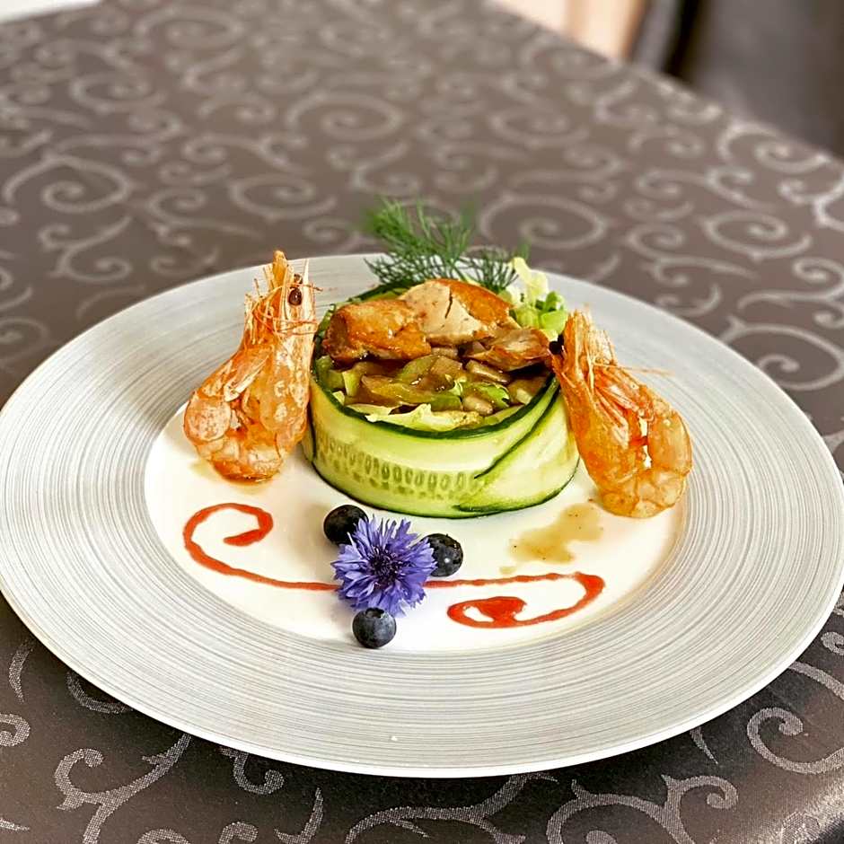 Logis Hostellerie Le Chatel Nangis