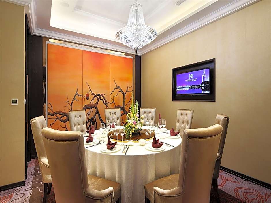 Yiwu Zhonglian Kaixin Hotel