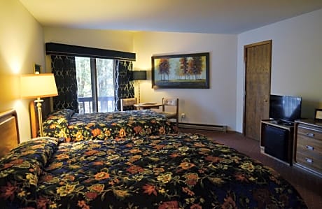 Queen Room with Two Queen Beds