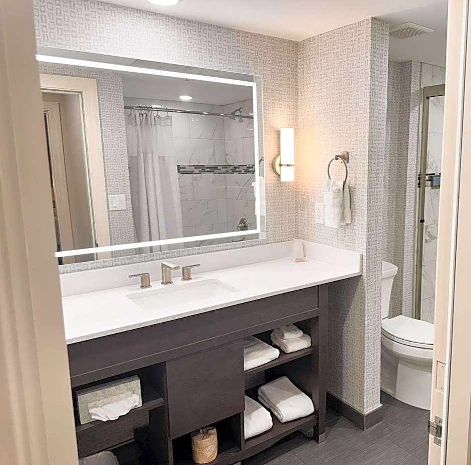 Clayton Plaza Hotel