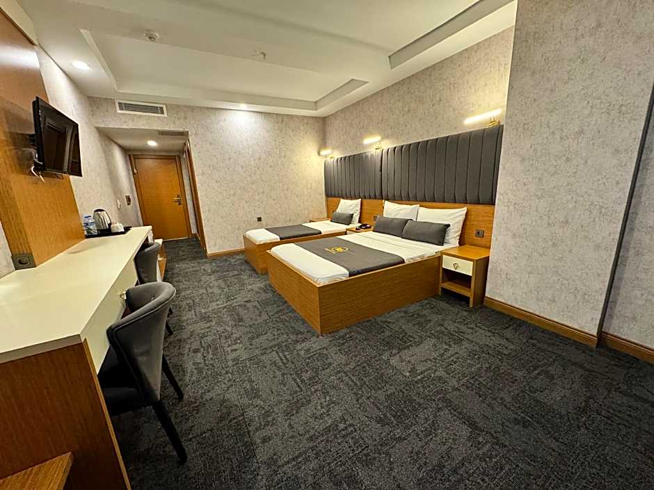 E5 PARK OTEL