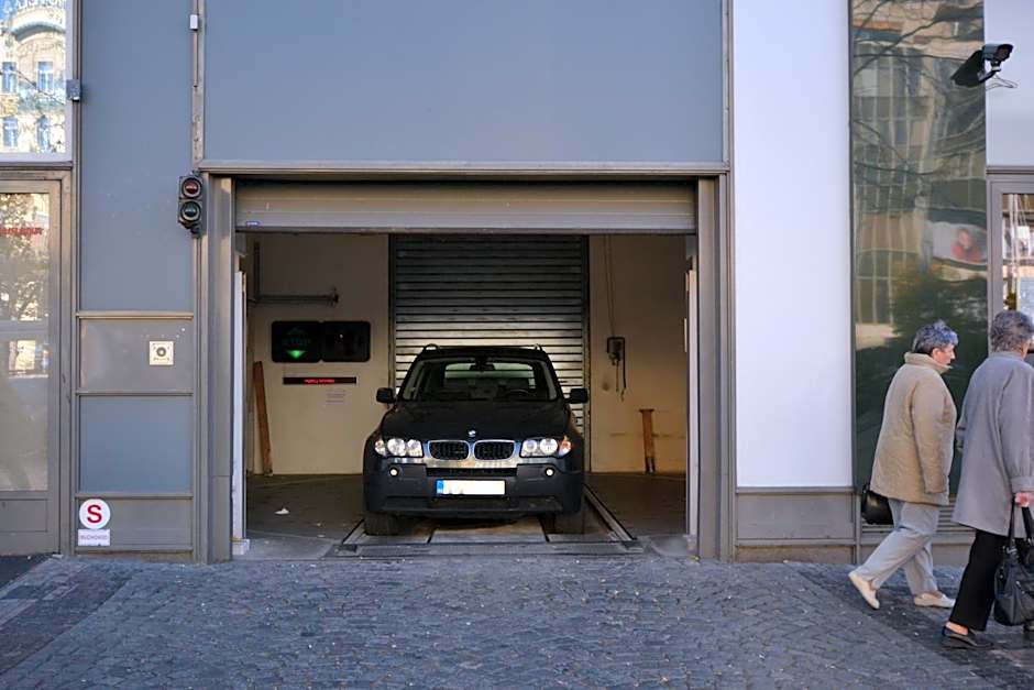 EA ApartHotel Melantrich