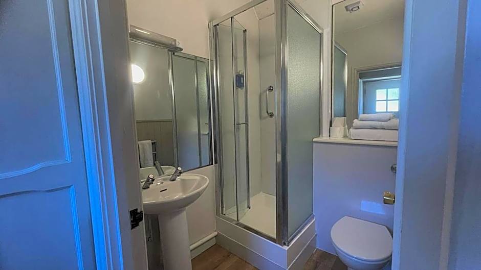 The Sibson Inn Hotel