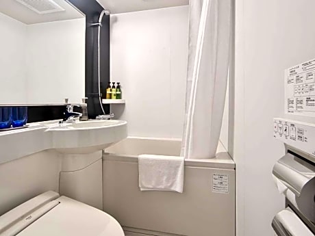 Twin Room - Non-Smoking