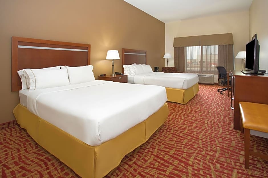 Holiday Inn Express Hotel & Suites Glendive