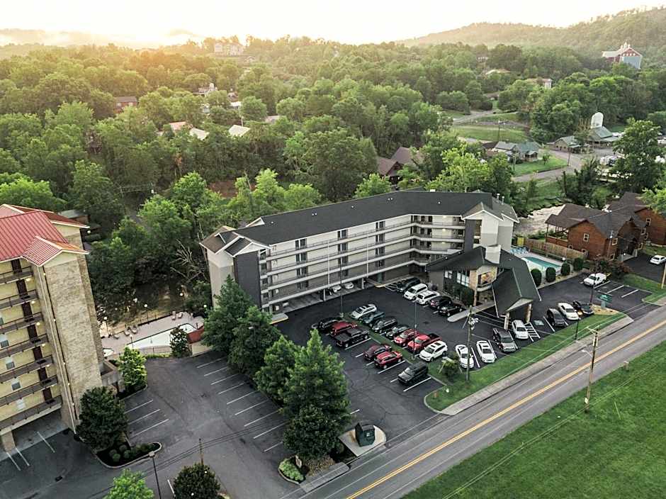Twin Mountain Inn & Suites