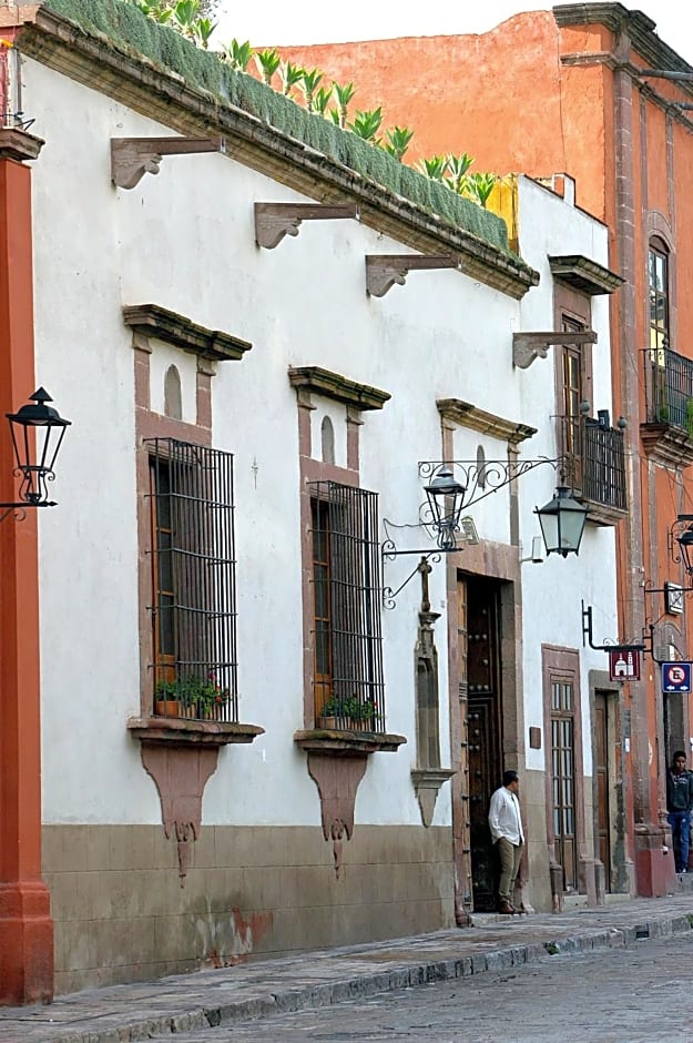 HOTEL CASA BLANCA 7