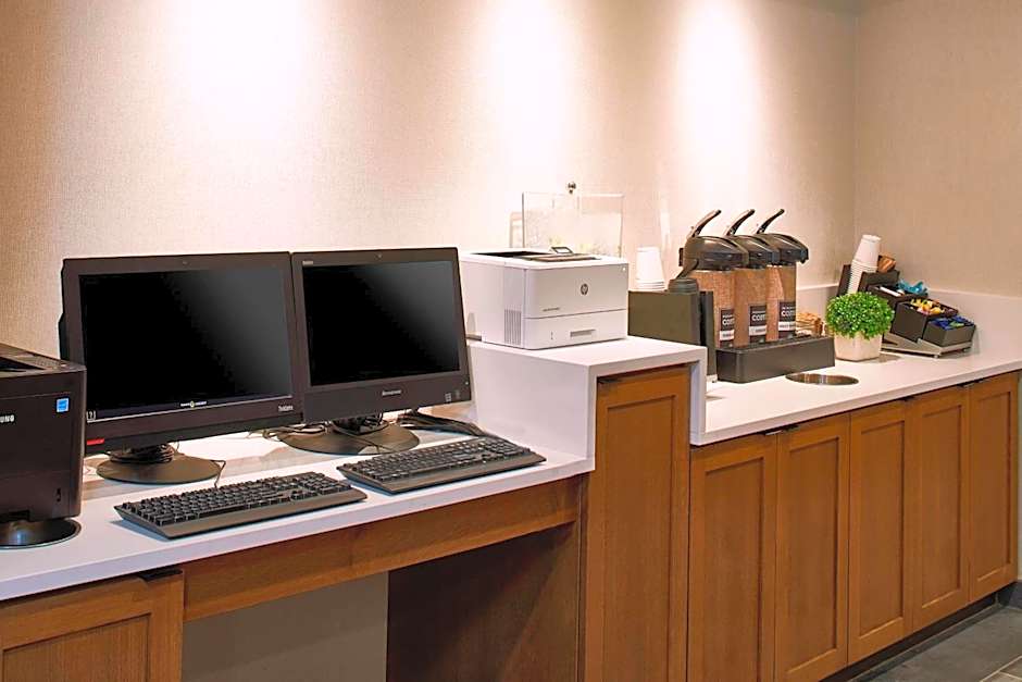 Fairfield Inn & Suites by Marriott Albany Airport
