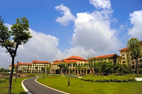 Your World International Conference Centre Hotel