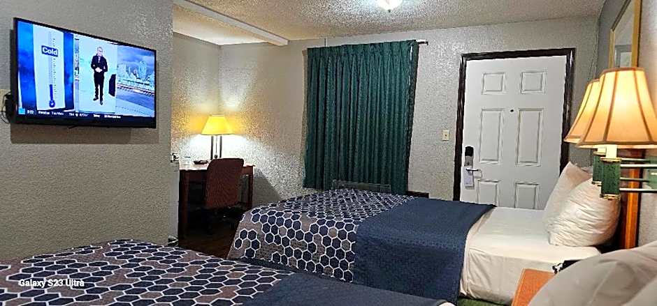 Sycamore Inn Chico University Area