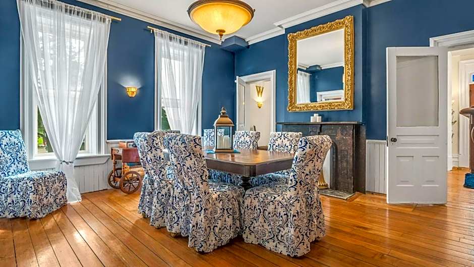 The Woodbridge House