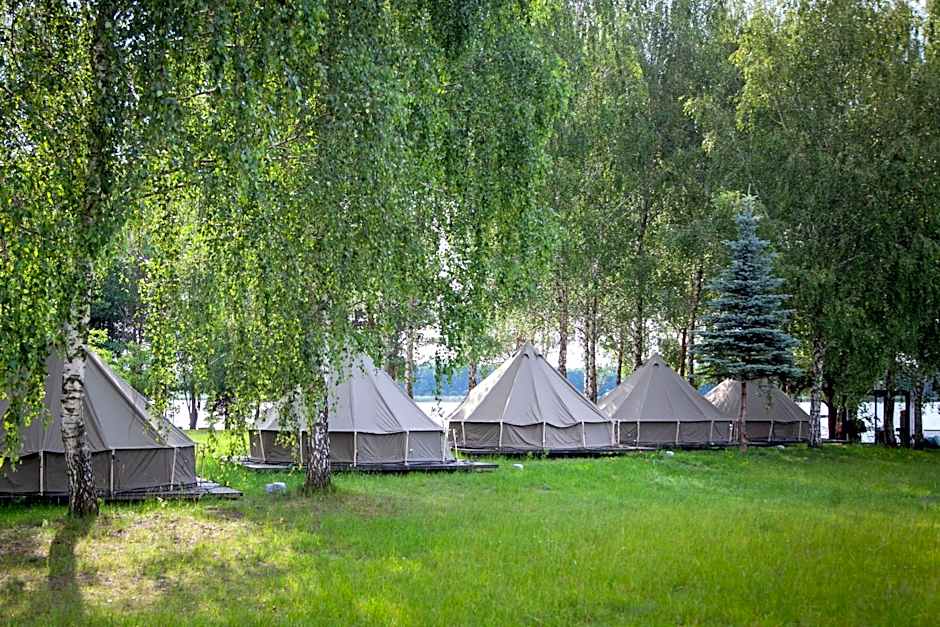 Beztroska Zatoka - ośrodek wypoczynkowy Jacuzzi & Sauna