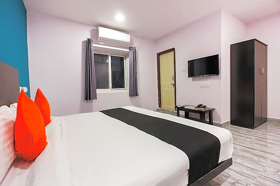 Capital O Che Sigma Hotel