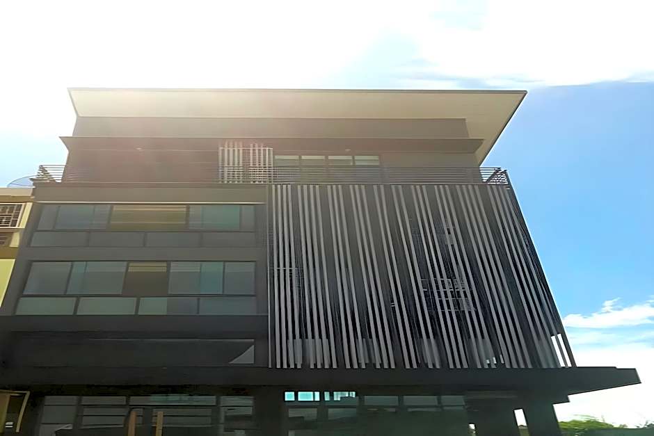 The LogBook room and cafe'