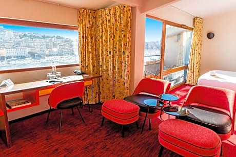 Sky Suite Prestige with Sea View