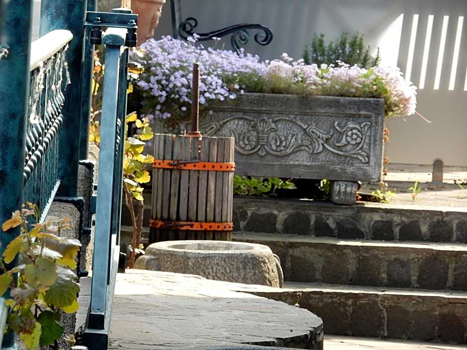 Garni Hotel & Apartments Terano