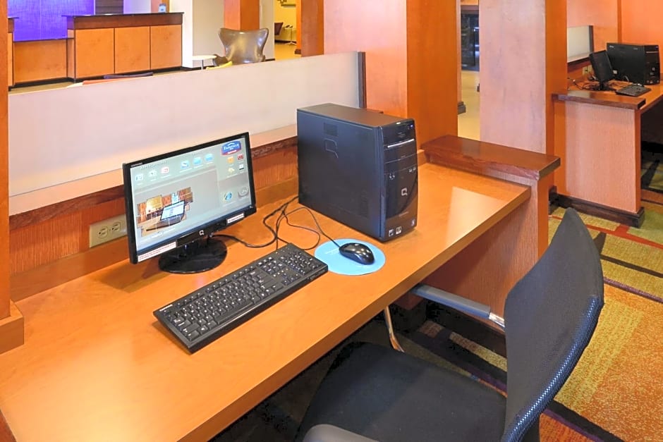 Fairfield Inn & Suites Roanoke Hollins/I-81