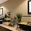 Microtel Inn & Suites by Wyndham Kenedy/Karnes City