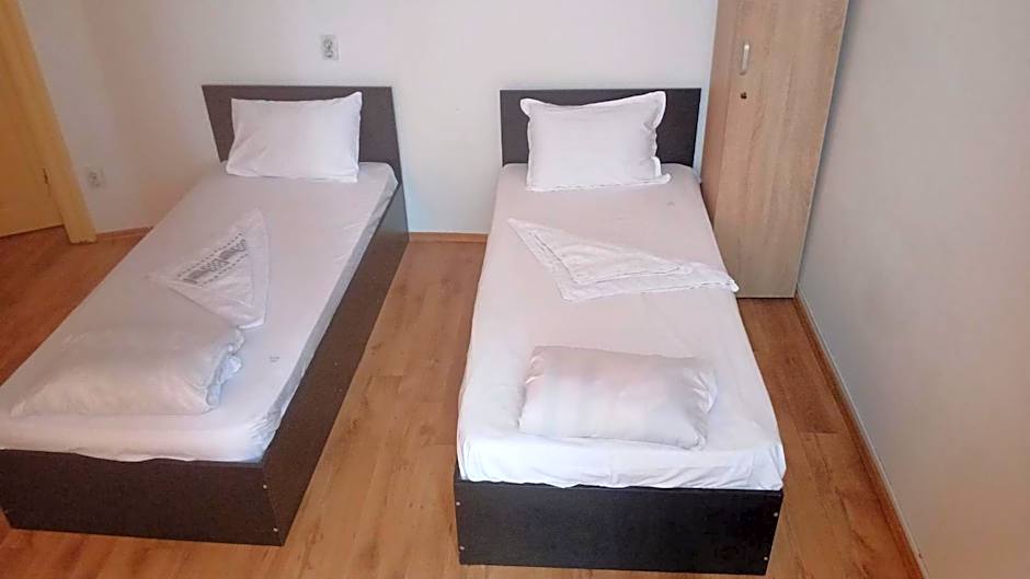 Cazare - Accommodation