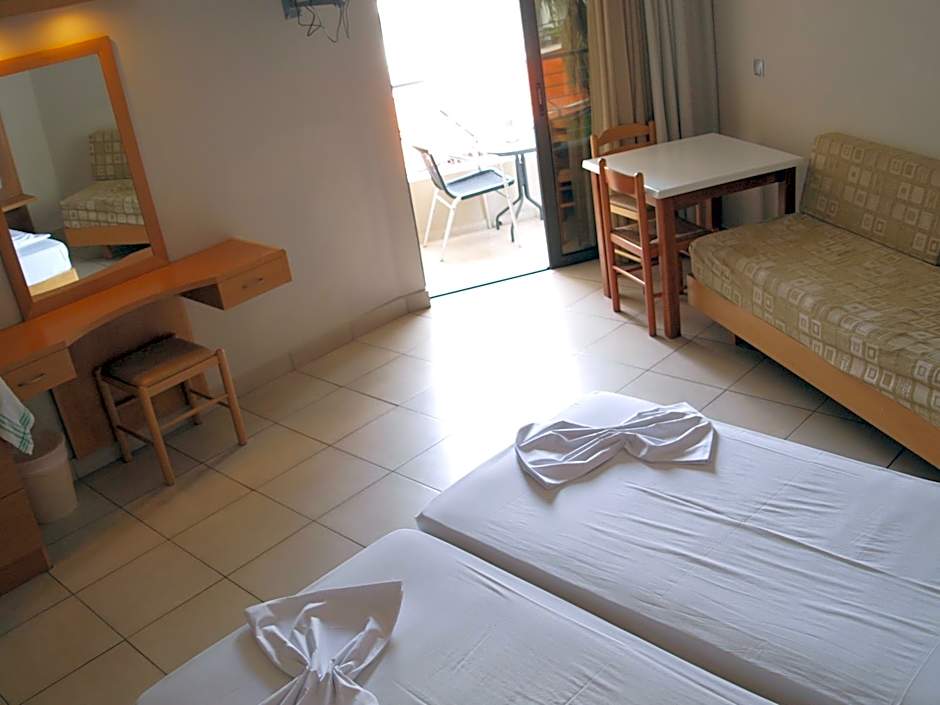 Saint Constantine Hotel