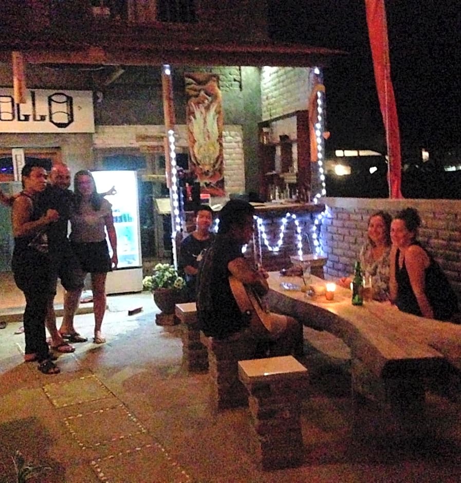 Apollo Hostel