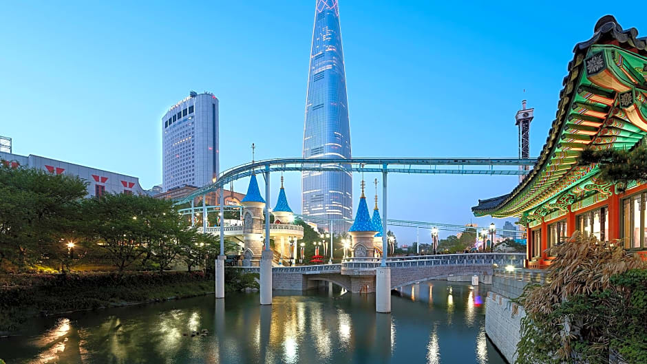 Lotte Hotel World