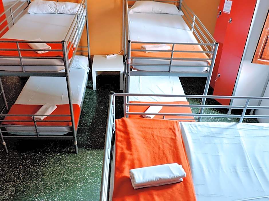 Feetup Home Backpackers Valencia