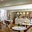 Almond Business Hotel
