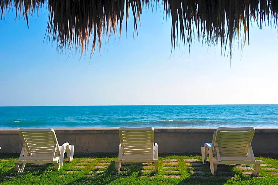 Villas El Rancho Green Resort