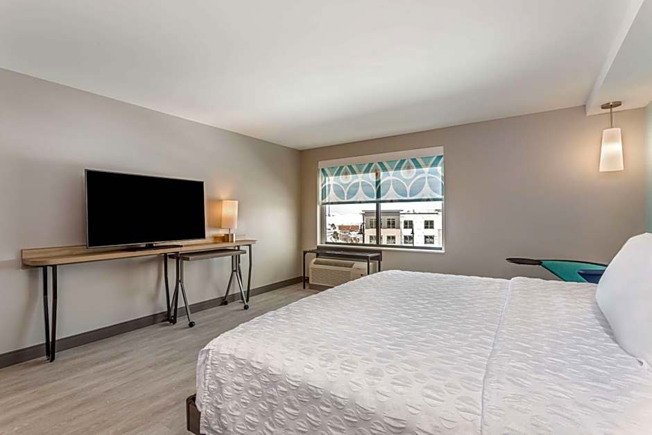 Tru By Hilton Madison West